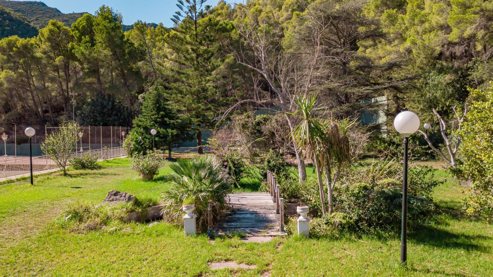 Villa Montgrau Llano de Gorra Buitenkant foto